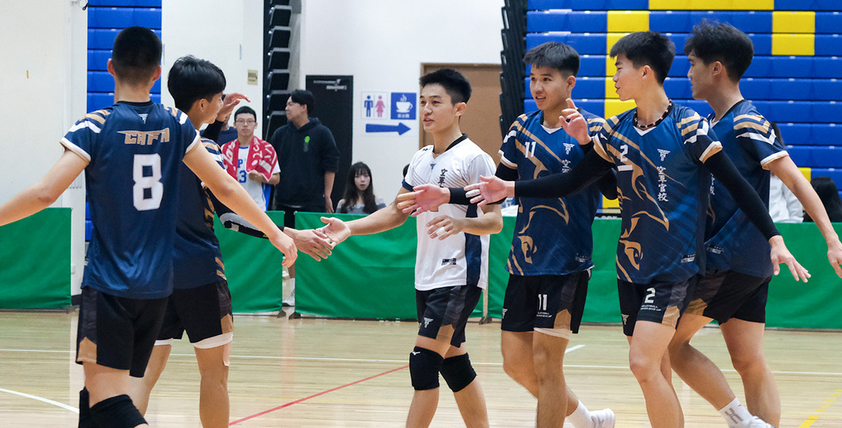 空軍官校享受舞台、全力迎戰。攝/李慈恩