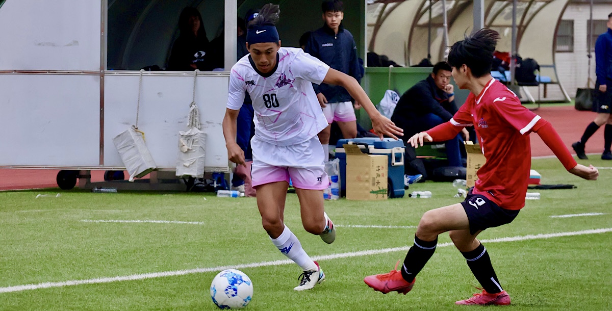 高師大楊翔宇(左)整場比賽扮演關鍵進攻手。攝/陳品儒