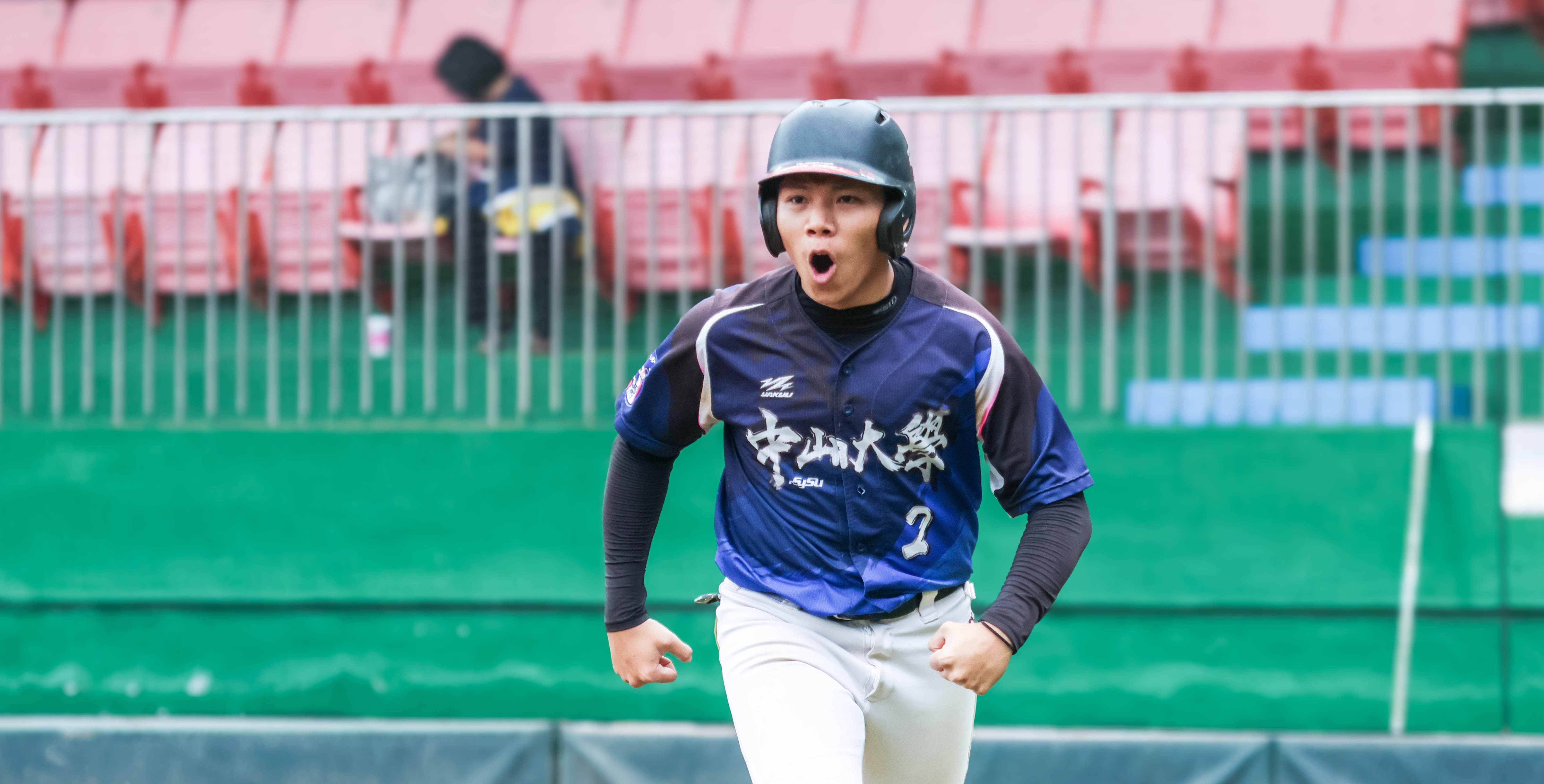 中山田昌桓首打席即敲安並跑回球隊首分。攝／許靜玟