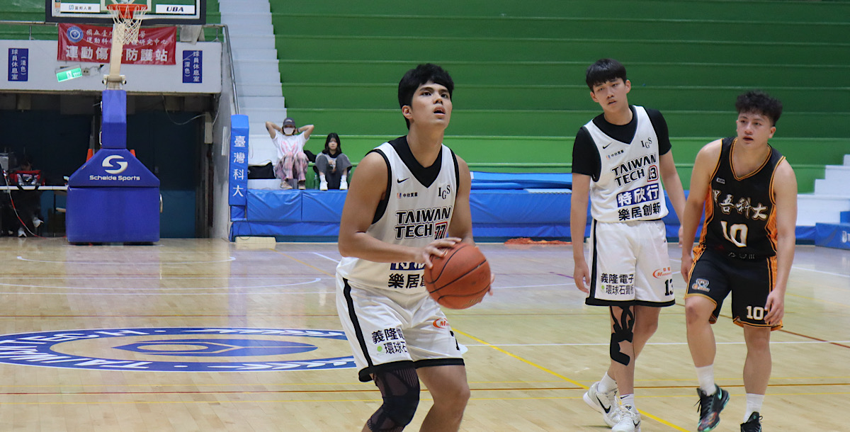 臺科李君恩投球。攝/王朝麟