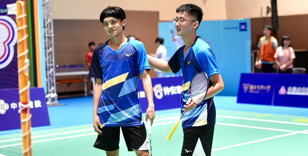 僑光李昱勳(左)和李子佑驚險中關門。攝/大會