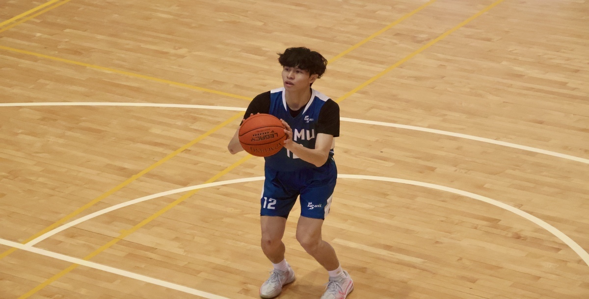 此役中山醫郭子銘稱職扮演球隊第二得分點的任務且穩定輸出。攝/林子堯