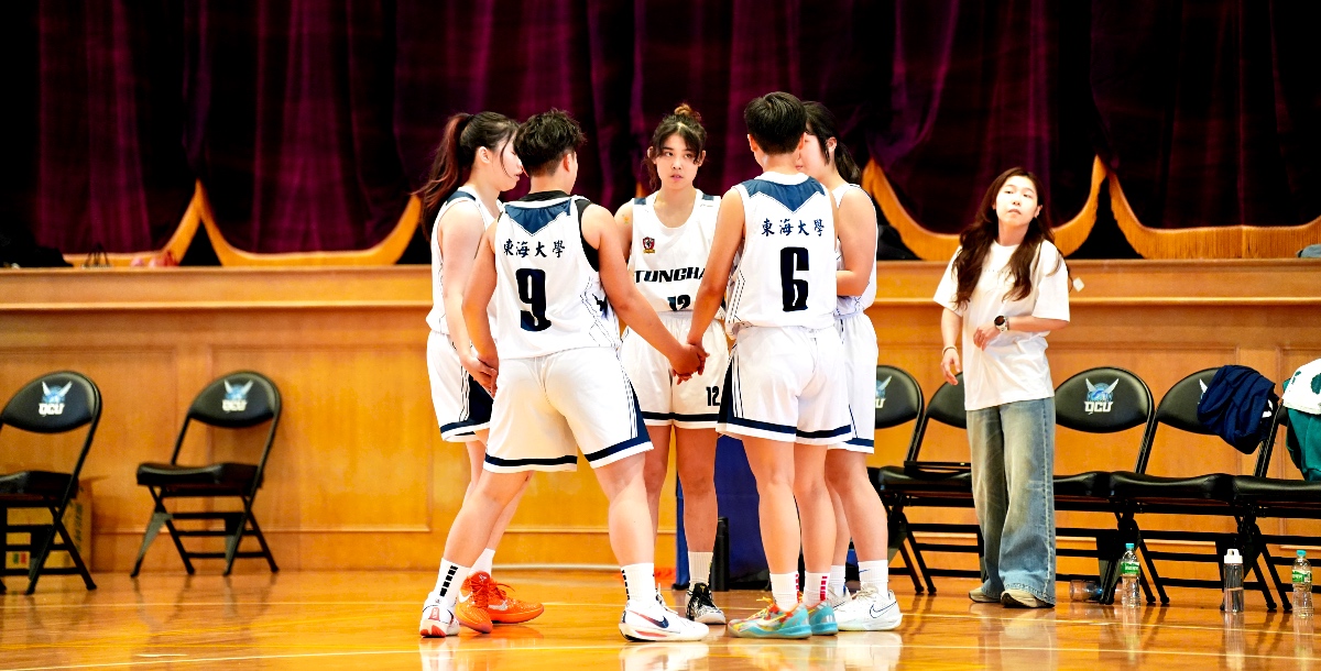 東海女籃上下一條心,團隊默契與積極防守,全隊齊心力拚全國賽門票。攝/施浚璿