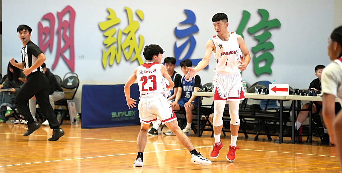 東海黃敏威(左)攻下全隊最高21分，東海隊長吳宥憲(右)全場拿下19分，展現穩健領導力。攝／施浚璿