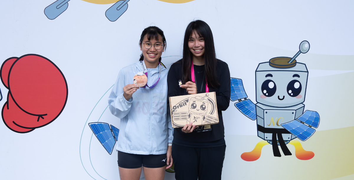 政大金品萱(左)與李子非一路相互扶持，場上場下情誼深厚。攝/SSU特派員