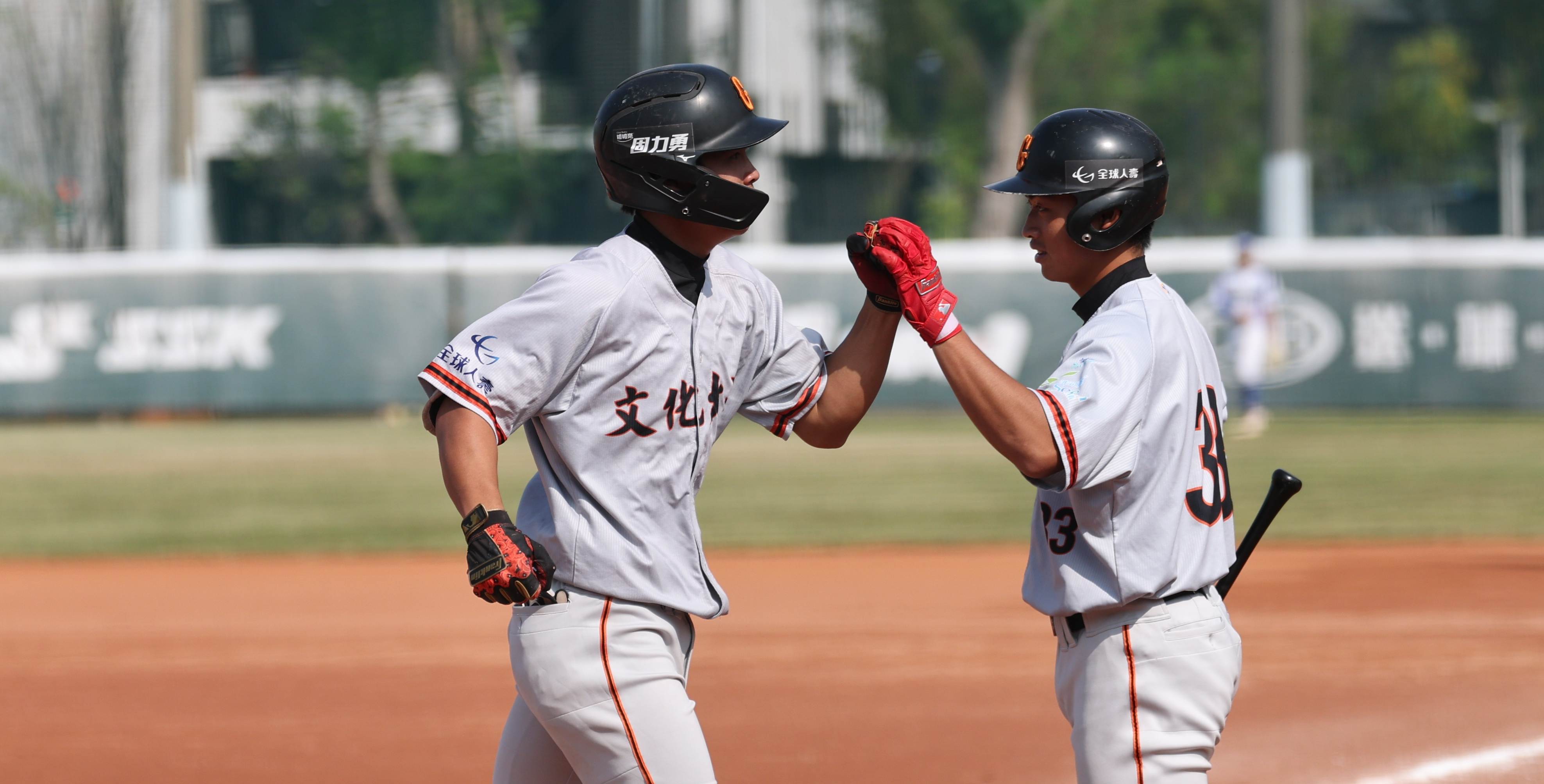 陽黃柏憲敲出陽春全壘打。攝/大會