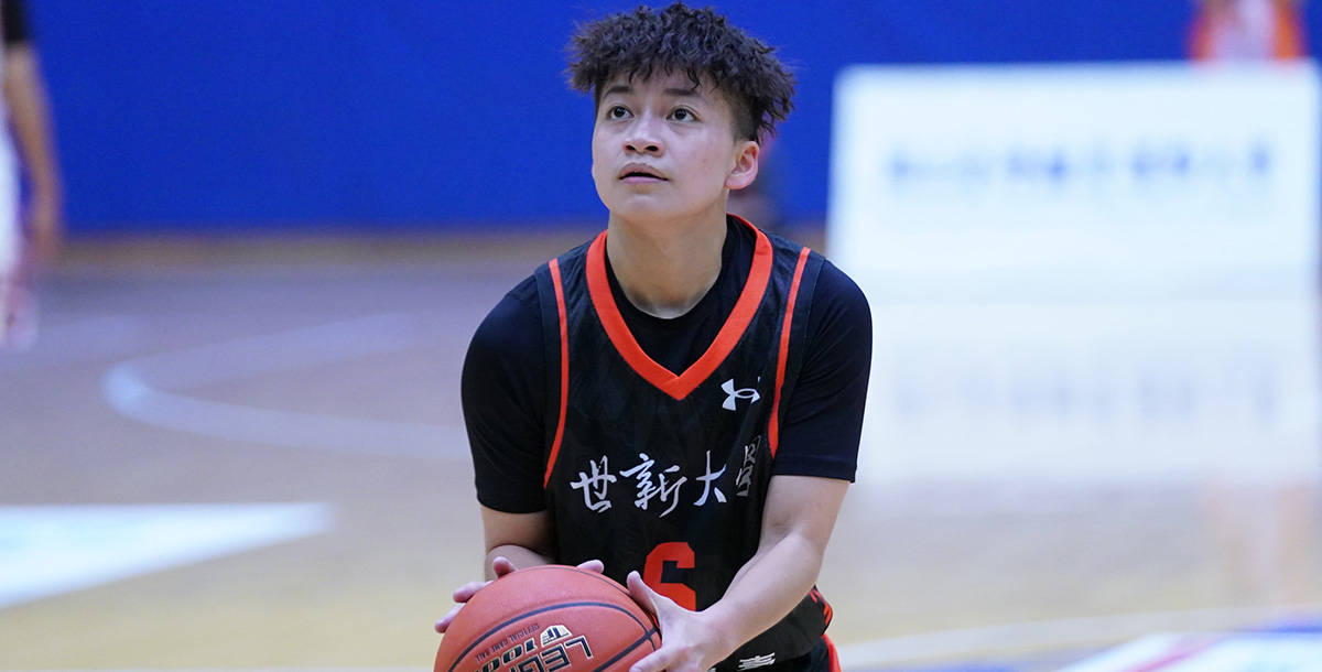 世新大學邱詠鈴拿下18分，包含3記外線。攝/大專體總