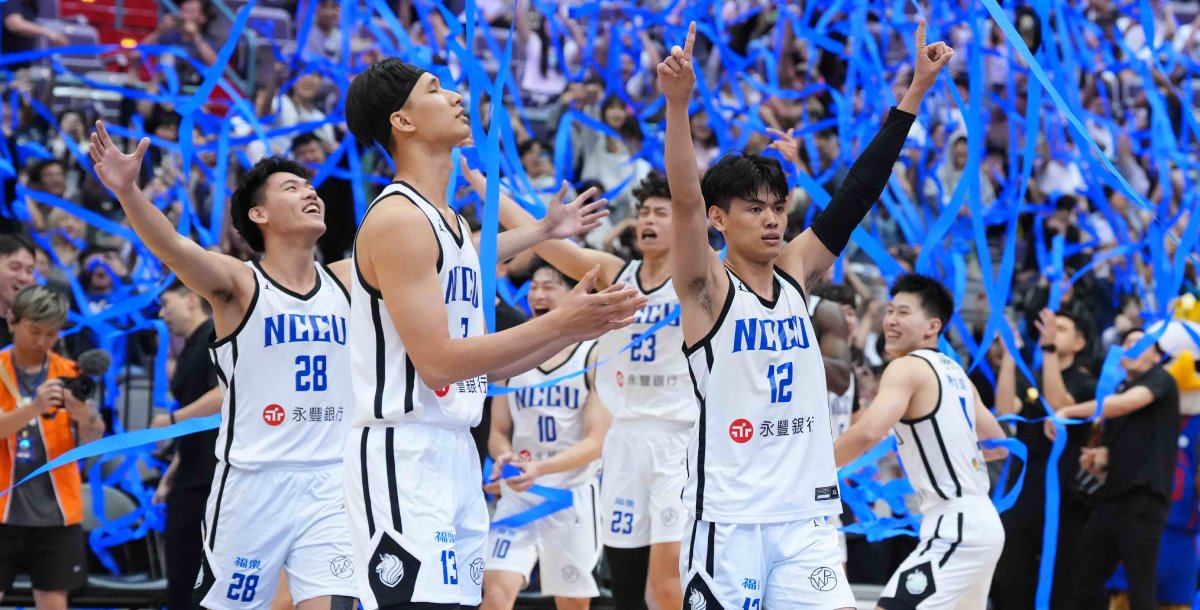 政大跨季74連勝完成UBA男一級6連霸，續寫隊史新猷。攝/大專體總 (另開新視窗)