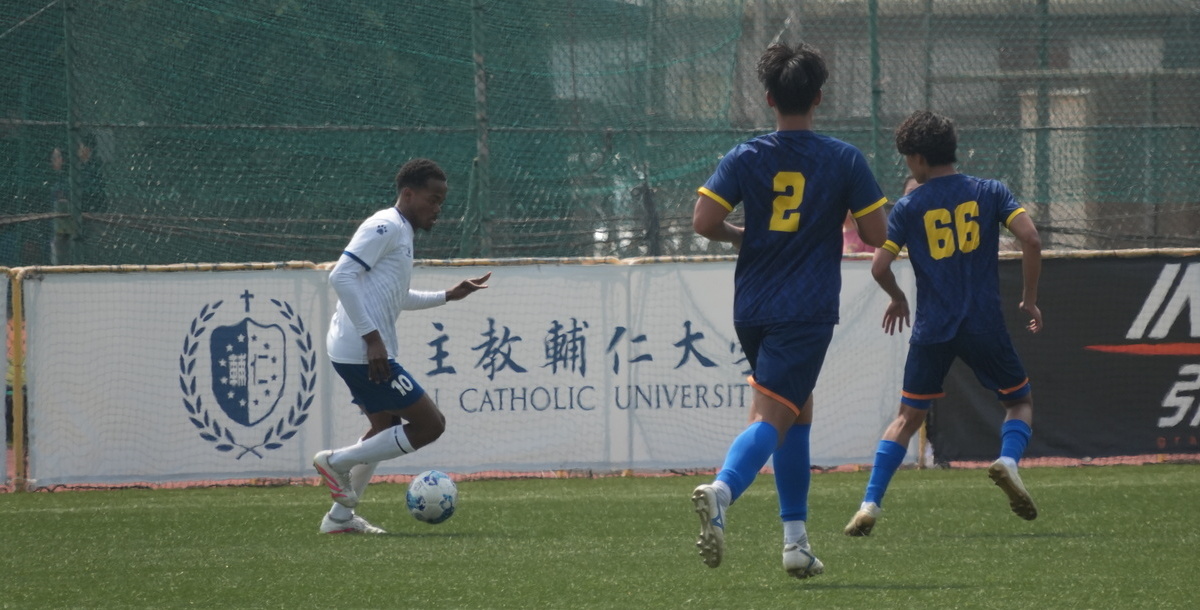 臺科JEAN Stanley Karl邊路突破開啟攻勢。攝/游之睿