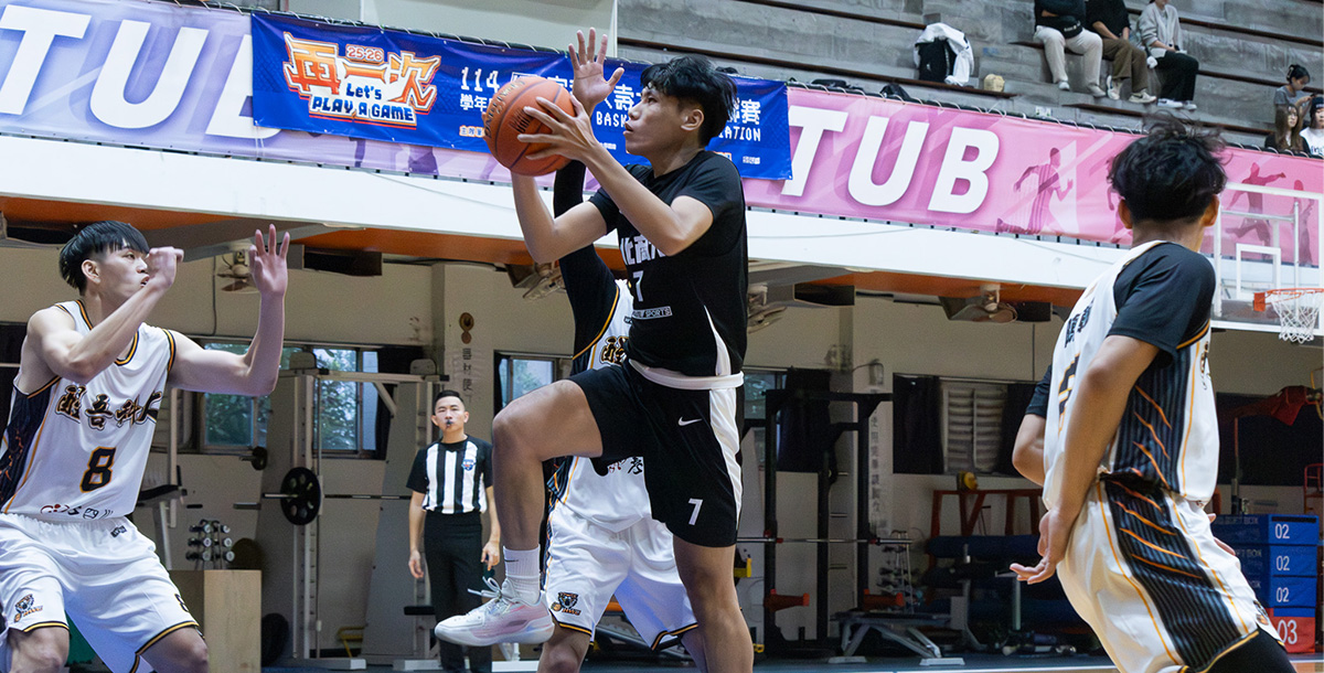 北商何建廷獨拿全隊最高16分。攝/周依柔