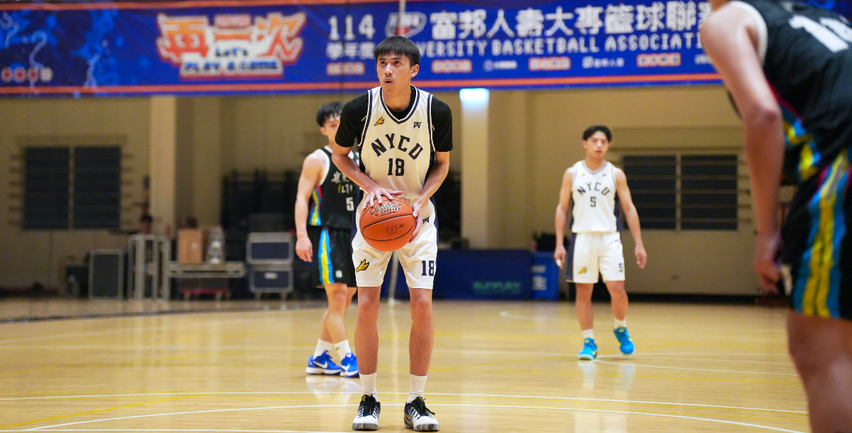 陽明交大蕭銘寬在關鍵時刻上籃絕殺比賽。攝／施浚璿