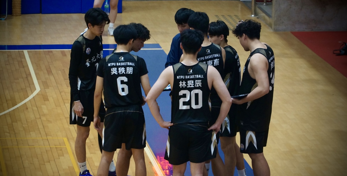 北大面臨銘傳凌厲攻勢急叫暫停調整。攝/王詠盛 (另開新視窗)