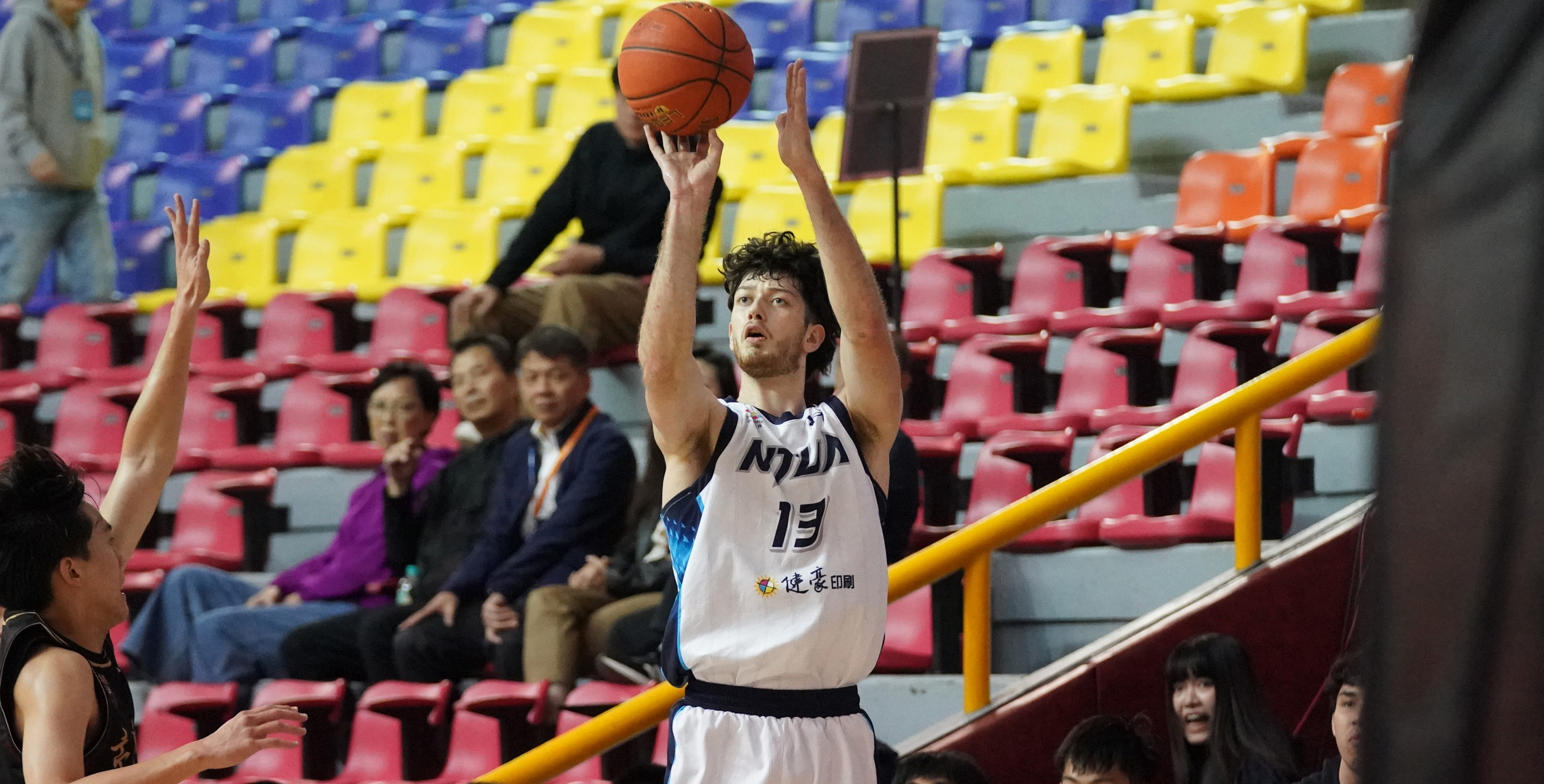 臺灣藝大飛尼克斯攻下全場最高28分含五顆外線，並抓下9顆籃板。攝/大專體總