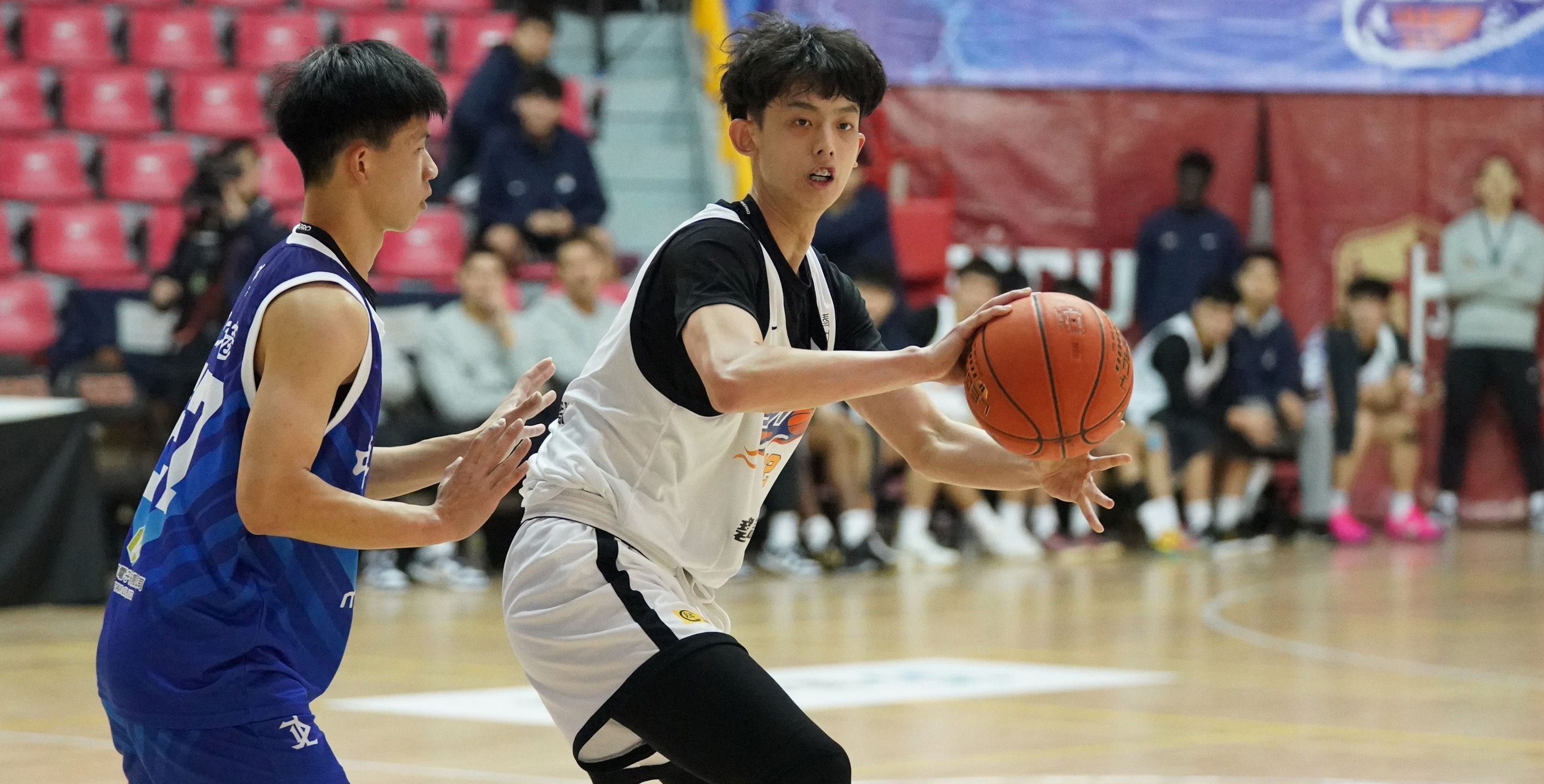 黎明學院戴辰諺攻下全隊最高17分，外加8籃板。攝/大專體總