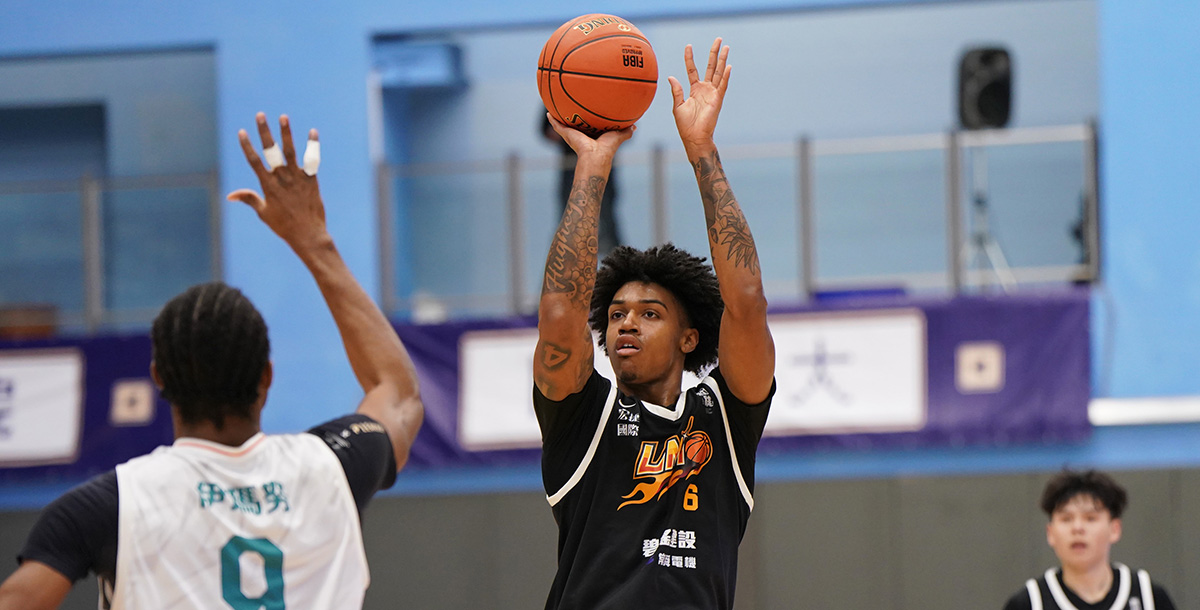 黎明學院泰力攻下全場最高及個人UBA生涯新高43分，外加16籃板7助攻。攝/大專體總 (另開新視窗)