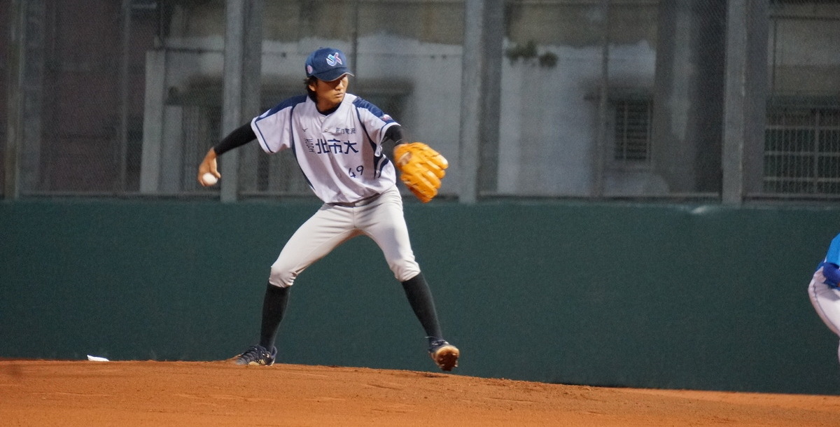 北市大王牌側投莊承翰。攝/陳致昕