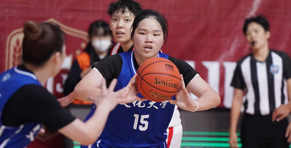 文化廖秀珍16分12籃板。攝/大專體總