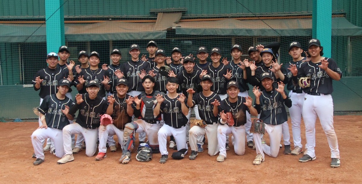 國體全場擊出9支安打，展現優秀團隊火力。 攝/林子堯 (另開新視窗)
