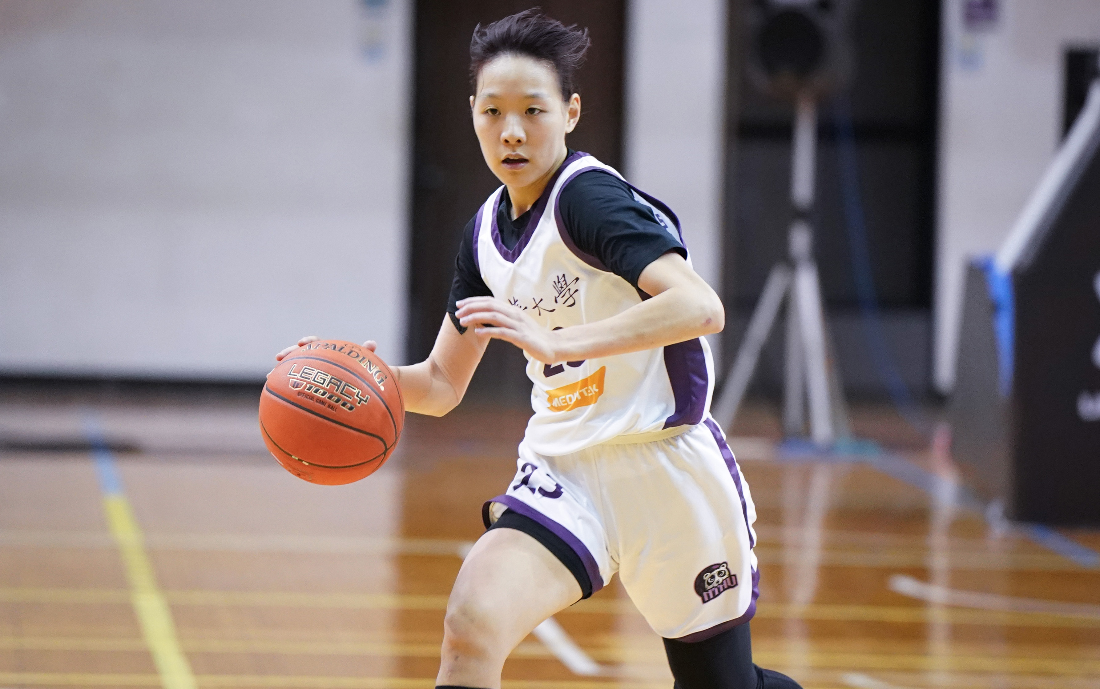 清華大學張聿敏20分15籃板，外帶3助攻6抄截2阻攻。攝/大專體總