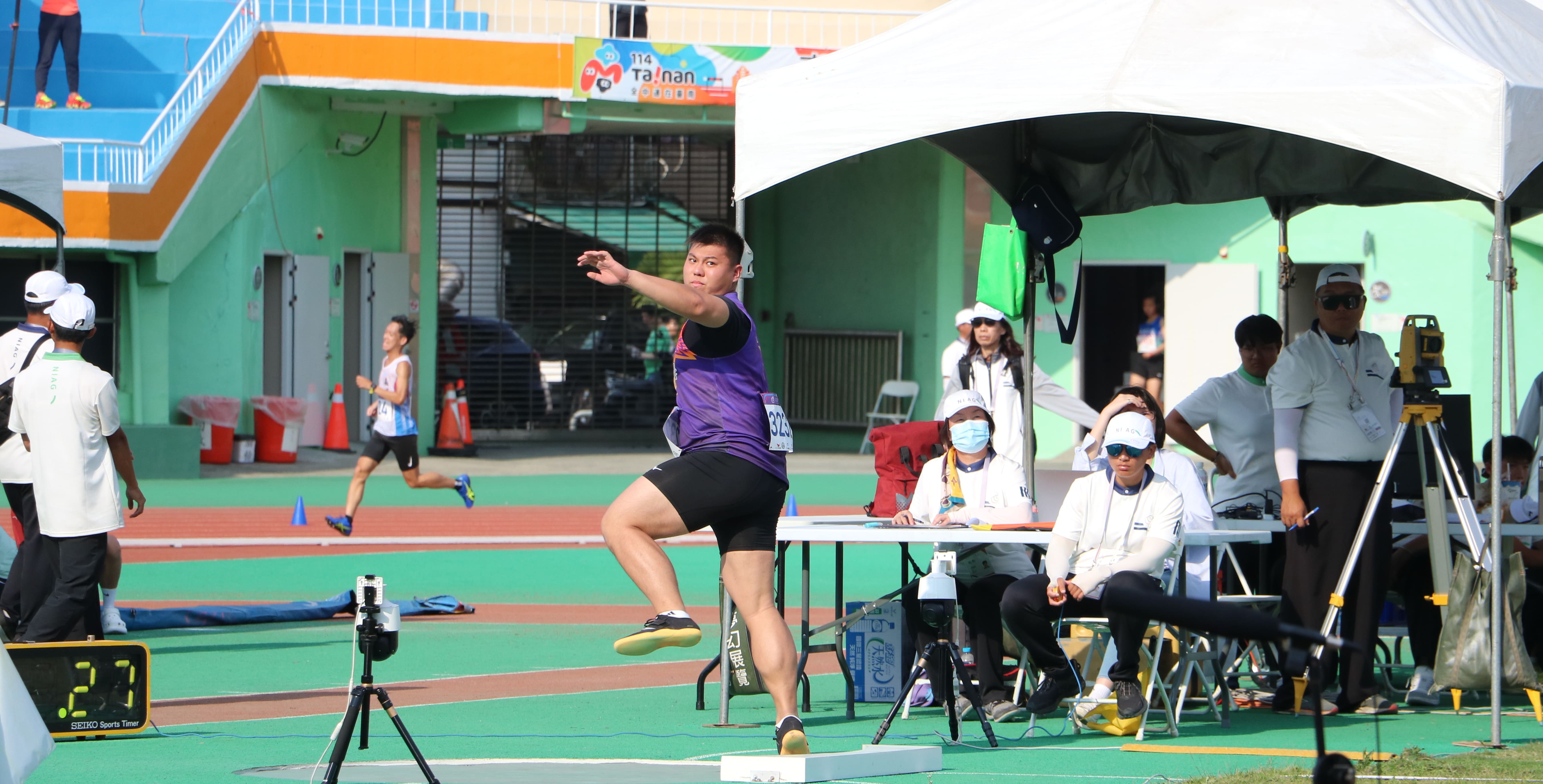 清大郭柏辰挑戰旋轉式出手，鎖定個人第14面全大運獎牌。攝/許靜玟