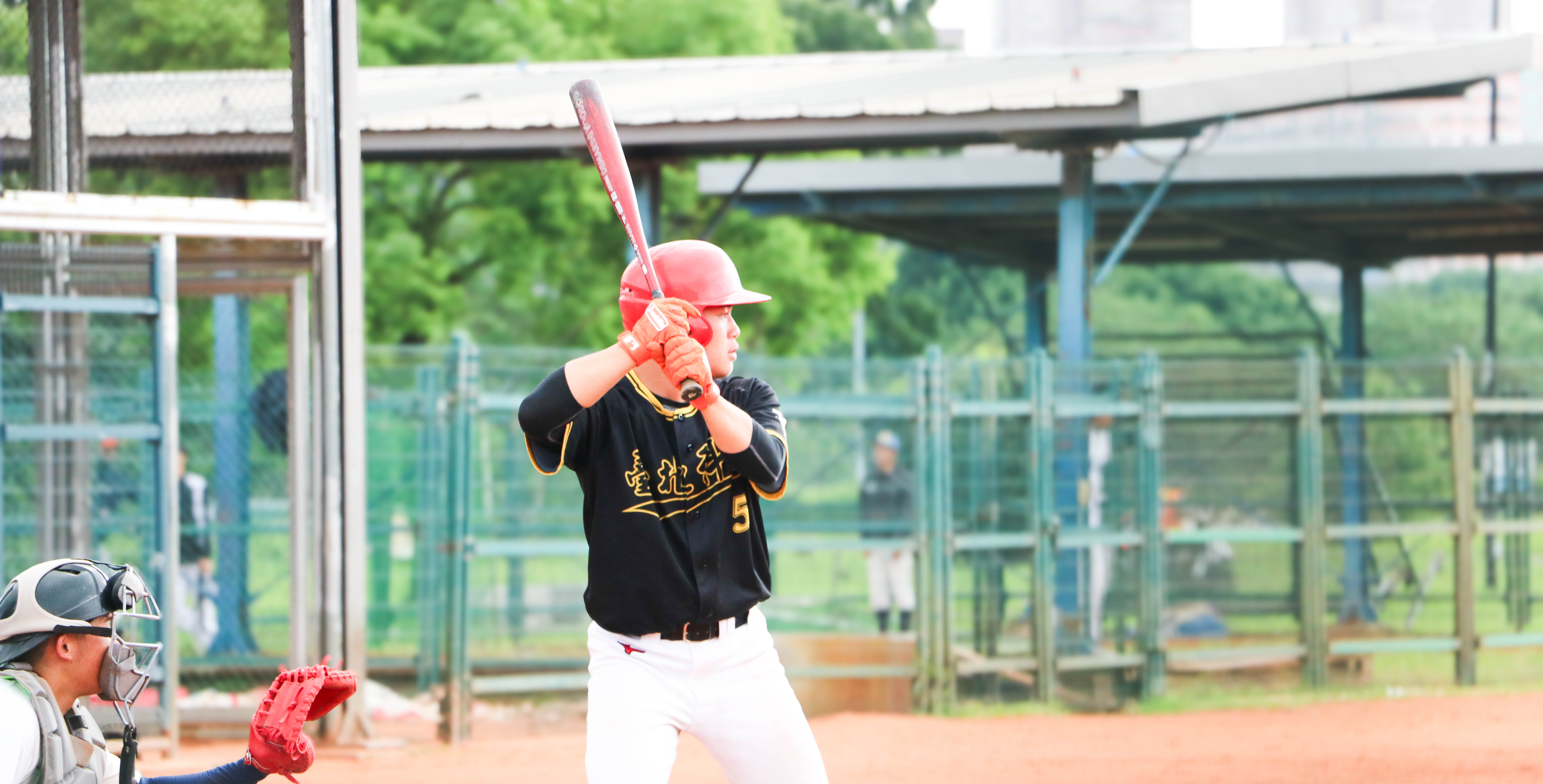 北科廖貽庭本場上壘率百分百，三局上更敲出帶有三分打點的三壘打。攝/許靜玟