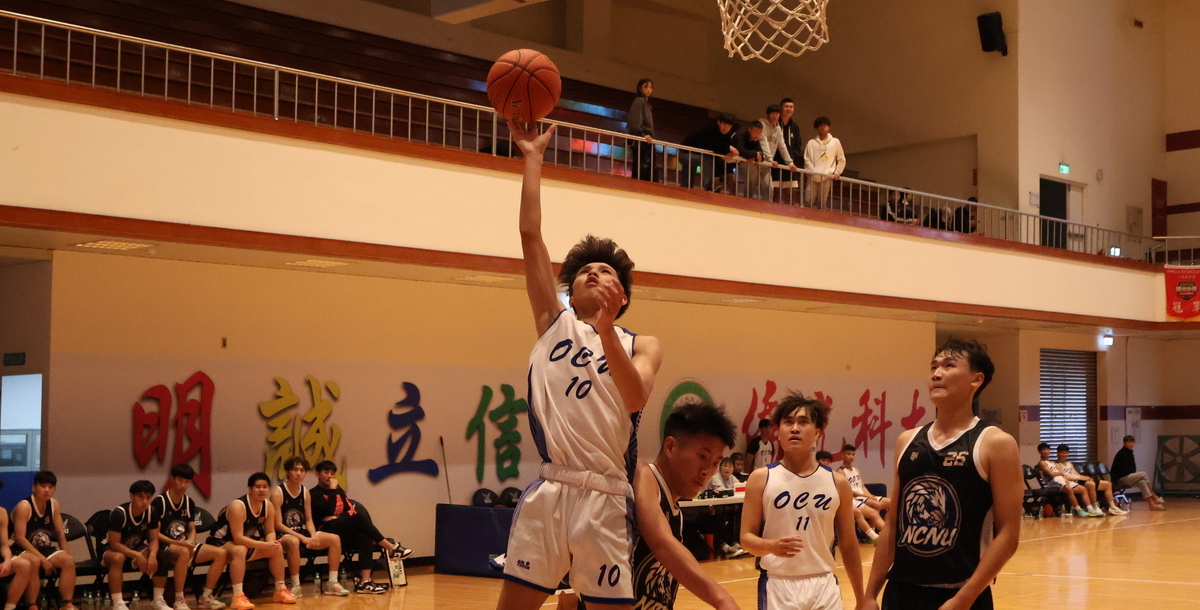 僑光陳政翔內外線俱佳攻下20分。攝/陳冠頡