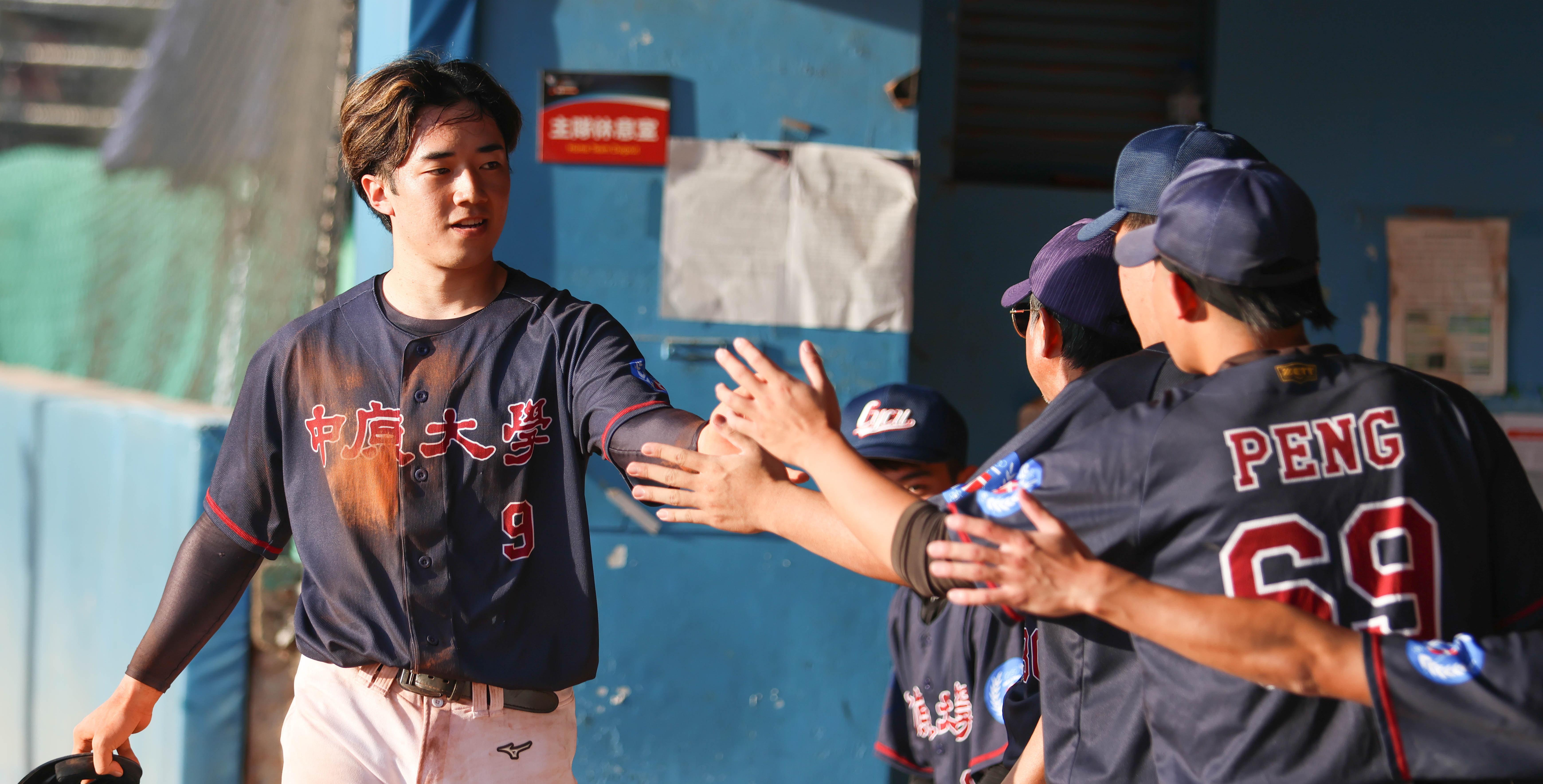 中原打線火力猛烈，終場以13:3收下二連勝。攝/林鈺耘