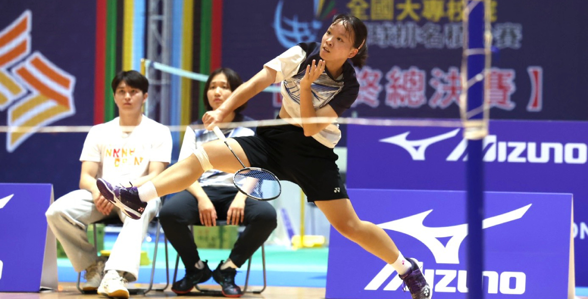 邱亭禎擔綱高醫大學女團單打。攝/大會